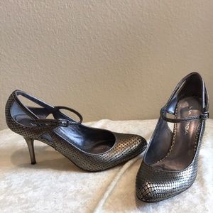 Via Spiga Gunmetal Silver Heels 6